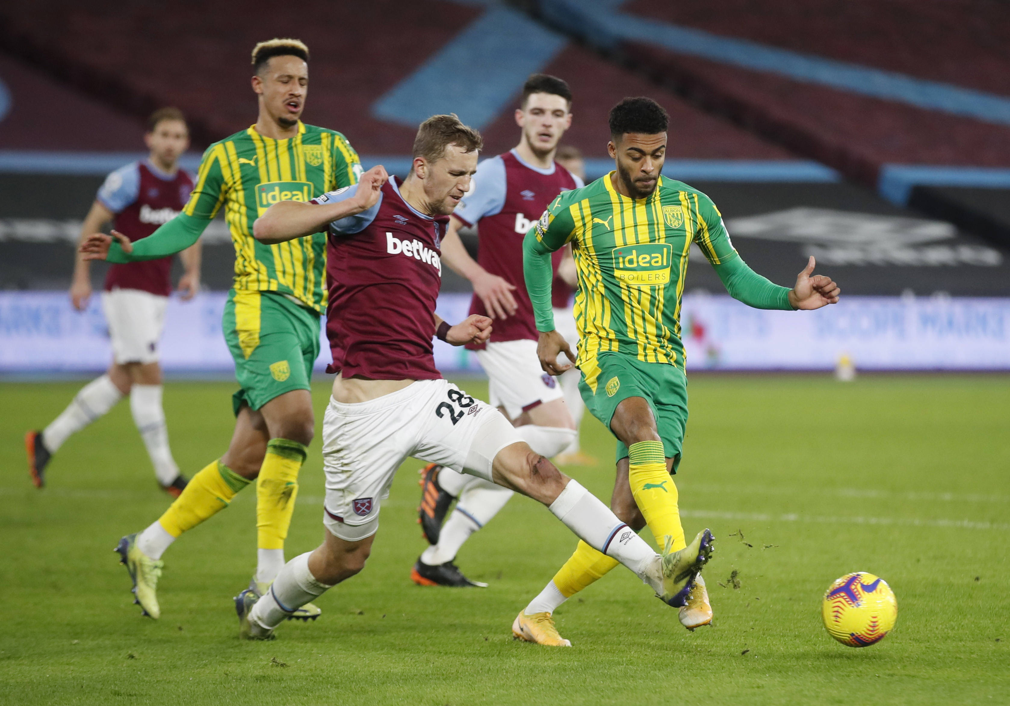 雖然盧尼是 雖然盧尼是